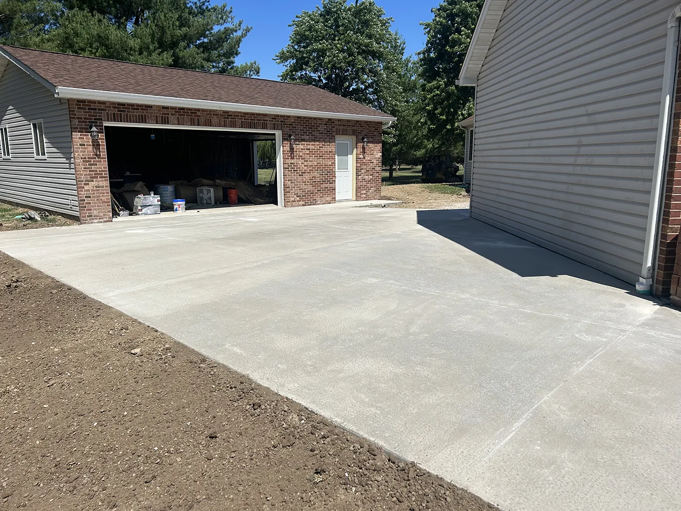 ASA Construction SVC. LLC - Belleville IL - Driveway With Trench Drain